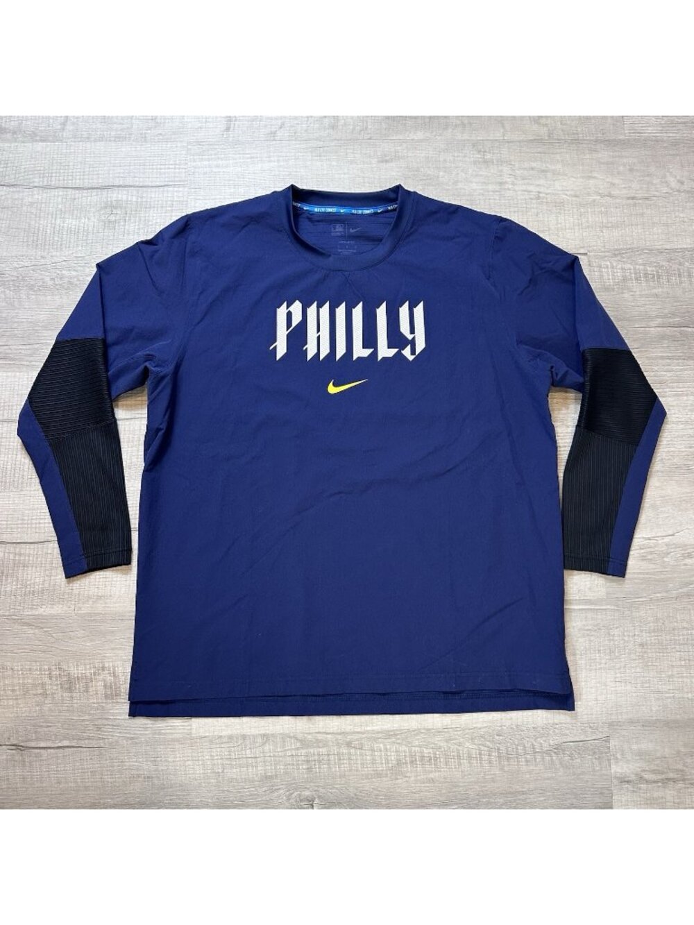 Philadelphia Phillies Nike Mens Large Blue MLB Pullover Windbreaker City Connect